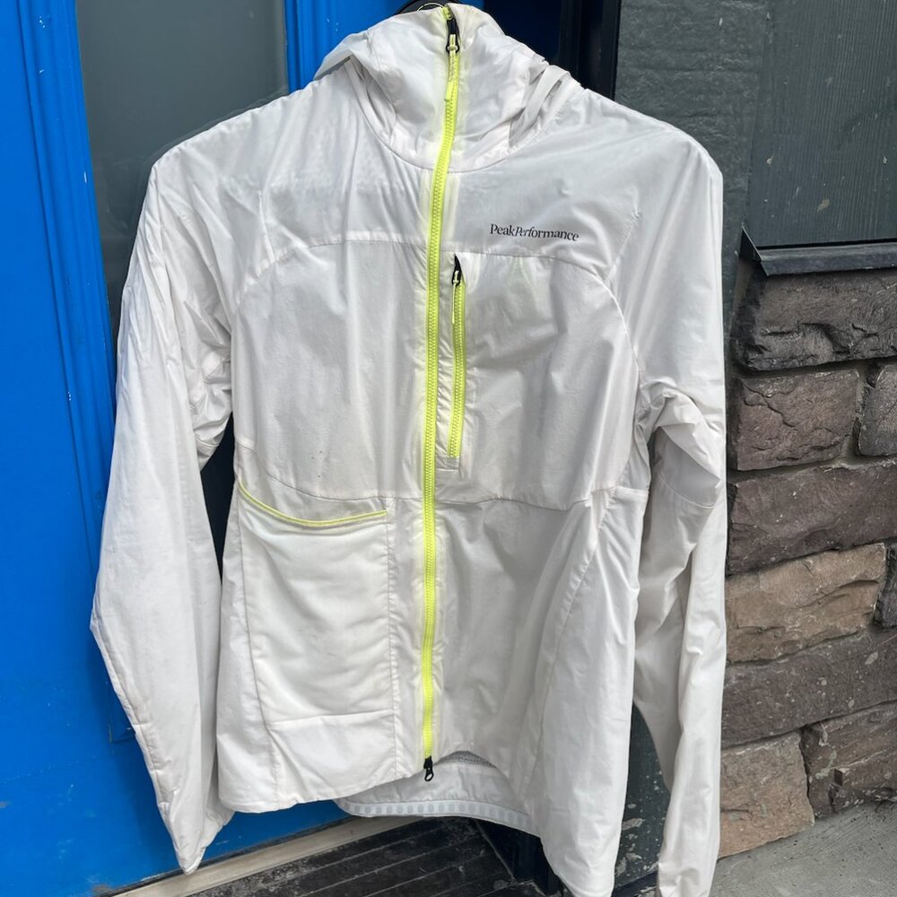 Peak Performance Insulated Jacket - Picture 4 of 6